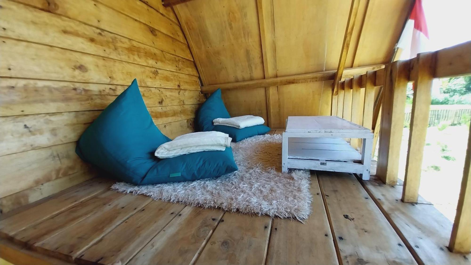Selong Raturinjani Homestay מראה חיצוני תמונה