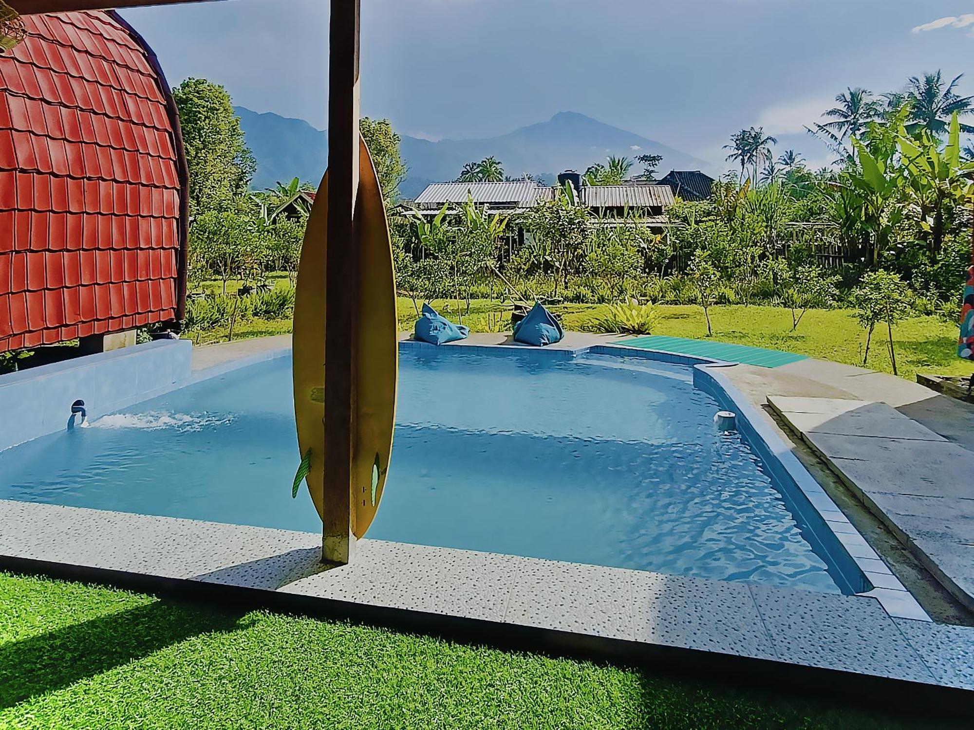 Selong Raturinjani Homestay מראה חיצוני תמונה